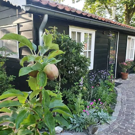 Chalet Heritage Near Center *